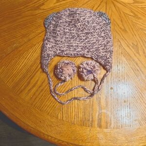 Bear ear shaped woven hat